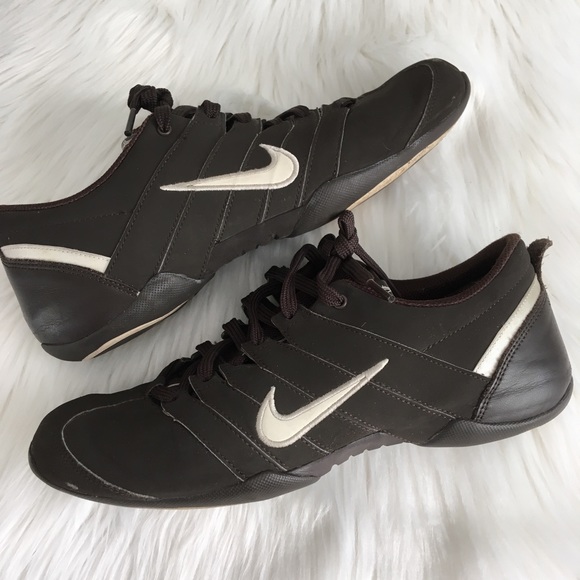 nike low profile shoes